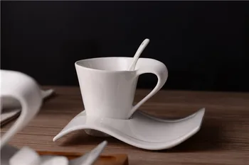 Ustvarjalne vijugasto keramični fancy skodelico kave in krožnik nastavite Evropska mala luksuzni nekaj 200 ml skodelico kave
